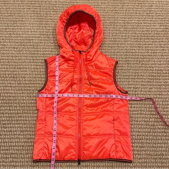 Marc Cain Sports Orange Hooded Puffer Vest N 2 (UK 10 US6) - Picture 4 of 6